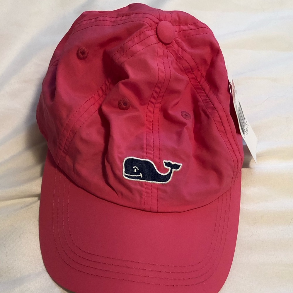 pink vineyard vines hat